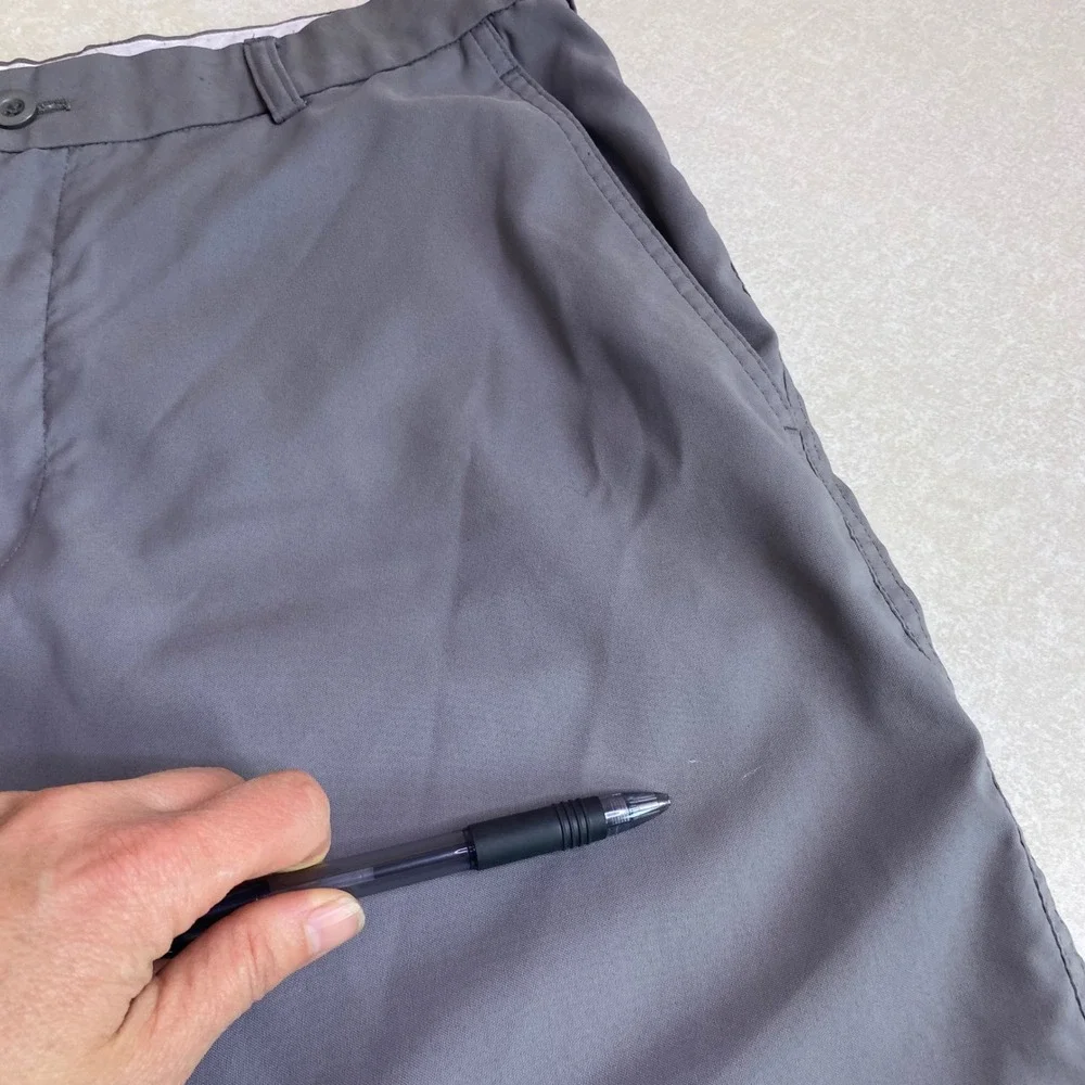 Snake Eyes Mens 36 Golf Shorts Gray Dry-18 Performance Flat Front Tech Pockets